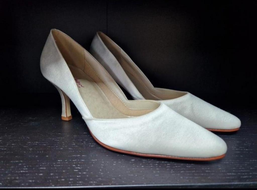 Nieuwe satijnen trouwschoenen van Elsa Coloured Shoes, Ophalen of Verzenden, Nieuw, Wit, Schoenen