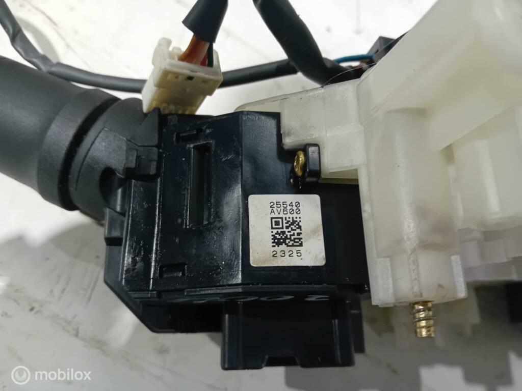Combischakelaar Nissan Almera 25260AV770 25540AV600, Ophalen of Verzenden, Gebruikt
