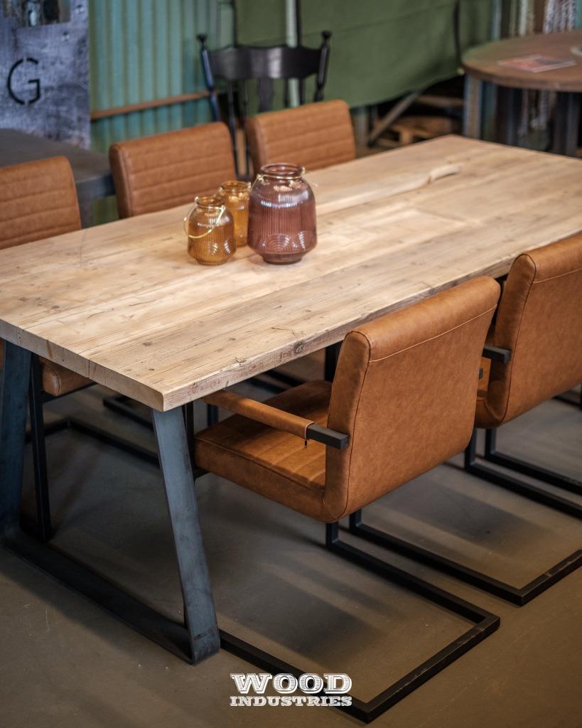 Unieke Robuuste Eiken Houten Eettafel - Op Maat Gemaakt, Gebruikt, Landelijk industrieel ambachtelijk robuust uniek ambacht stoer