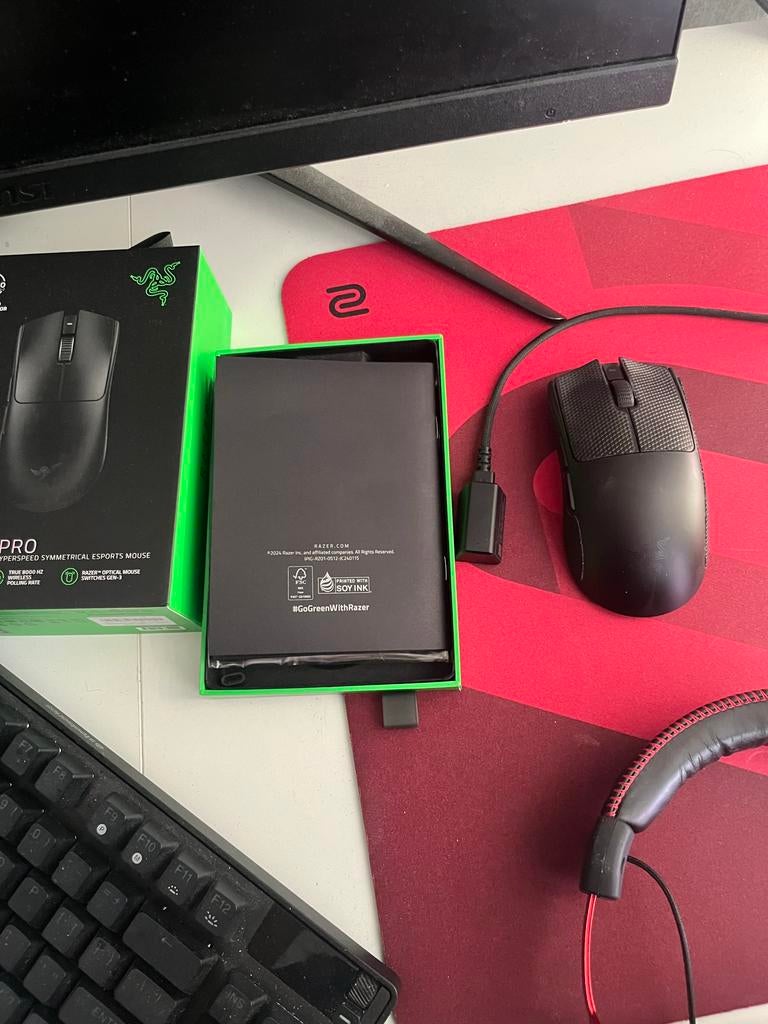 Razer Viper V3 Pro - Zo goed als nieuw!, Computers en Software, Muizen, Zo goed als nieuw, Muis, Rechtshandig, Draadloos, Gaming muis