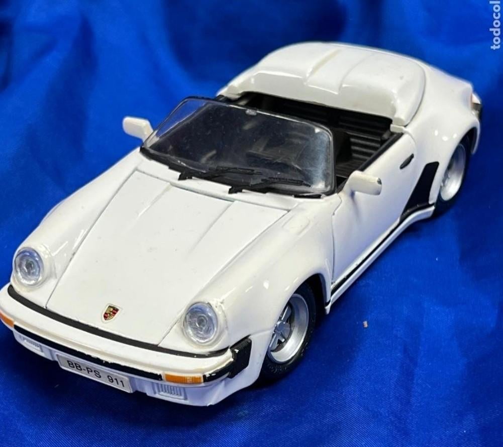 Porsche 911 speedster modelauto, Hobby en Vrije tijd, Modelauto's | 1:24, Ophalen of Verzenden, Bburago