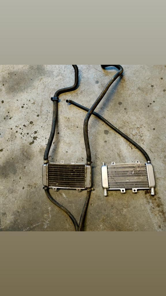 Gilera Runner radiateur radiator 50cc, Ophalen of Verzenden, Zo goed als nieuw, Kap