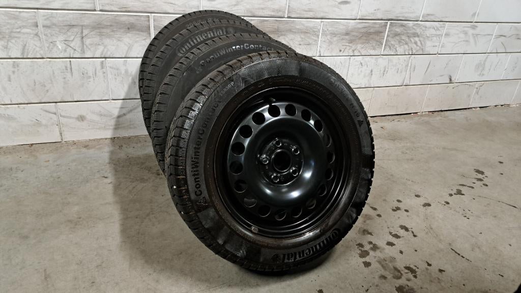 Winterbanden Caddy Touran Octavia Superb Yeti Leon 205/60/16, Gebruikt, 16 inch, Banden en Velgen, Personenwagen