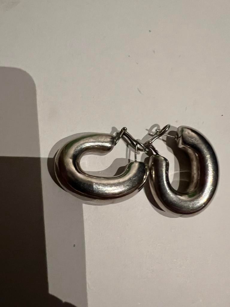 Juli dans Zilverkleurige Oorbellen, Ophalen of Verzenden, Gebruikt, Zilver, Knopjes of Stekers