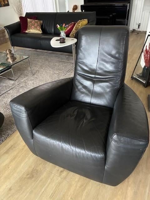 Perfecte zwart leren Label Longa fauteuil, Huis en Inrichting, Fauteuils, Zo goed als nieuw, Leer, 50 tot 75 cm, 75 tot 100 cm