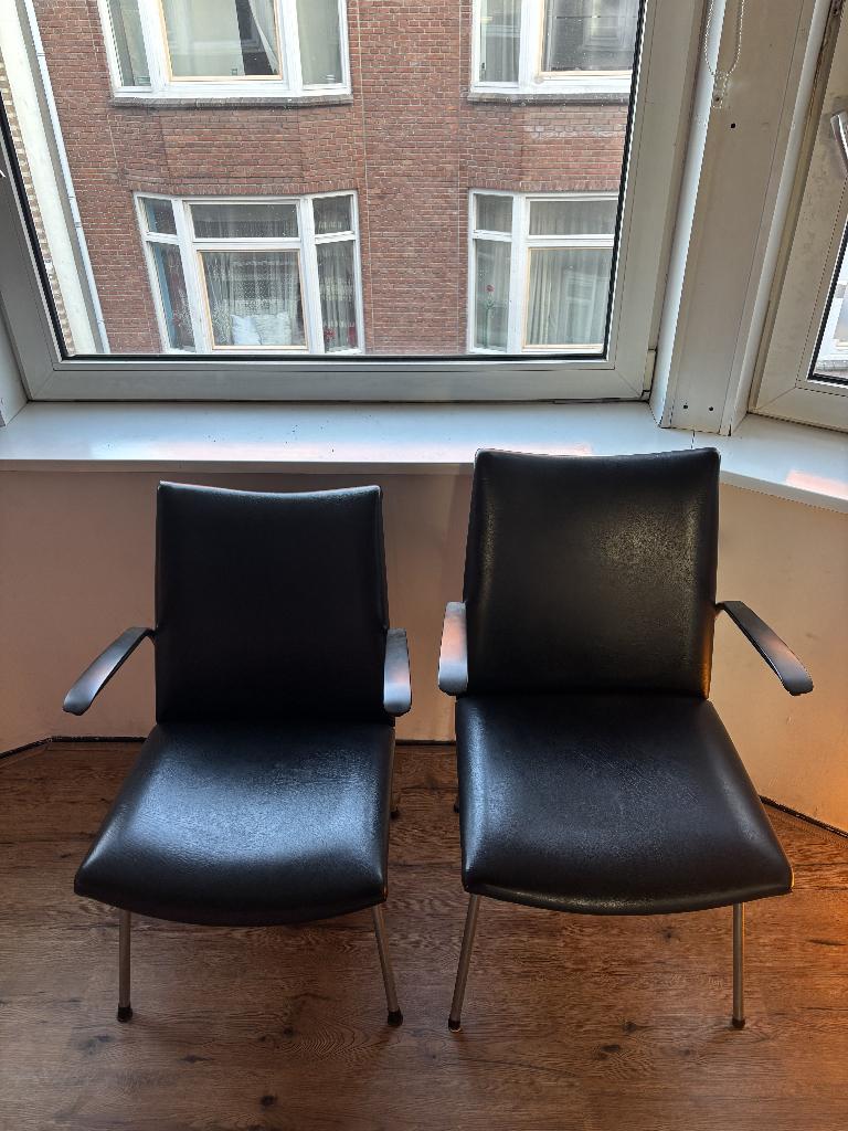 Te koop: Twee stijlvolle klassiekers van Gebroeders De Wit., Huis en Inrichting, Stoelen, Ophalen, Gebruikt, Twee, Zwart