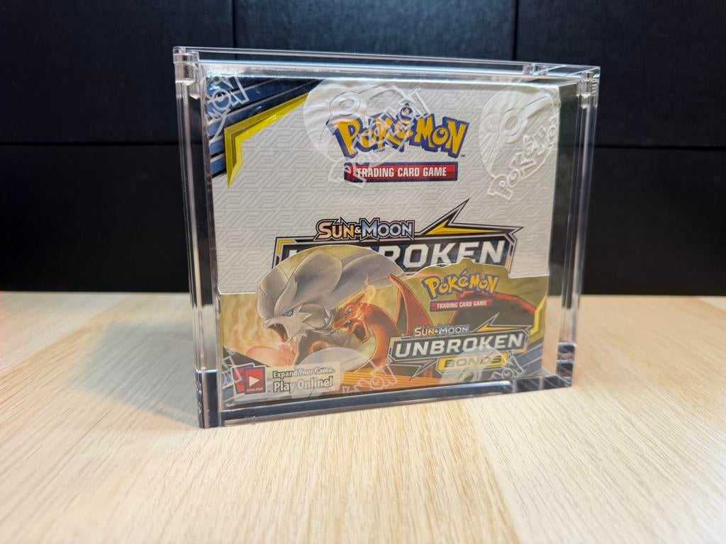 Pokémon Unbroken Bonds Booster Box, Ophalen of Verzenden, Nieuw, Boosterbox