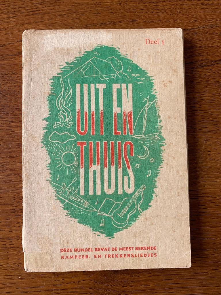 "Uit en Thuis" Kampeer- en Trekkersliedjes Deel 1, Ophalen of Verzenden, Zo goed als nieuw, Algemeen
