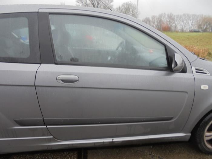 Portier 2Deurs rechts van een Chevrolet Aveo, Auto-onderdelen, Carrosserie en Plaatwerk, Deur, Chevrolet, Gebruikt, 3 maanden garantie