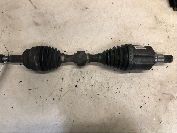 Aandrijfas links-voor van een Jeep Patriot, Ophalen of Verzenden, 3 maanden garantie, Gebruikt, Jeep