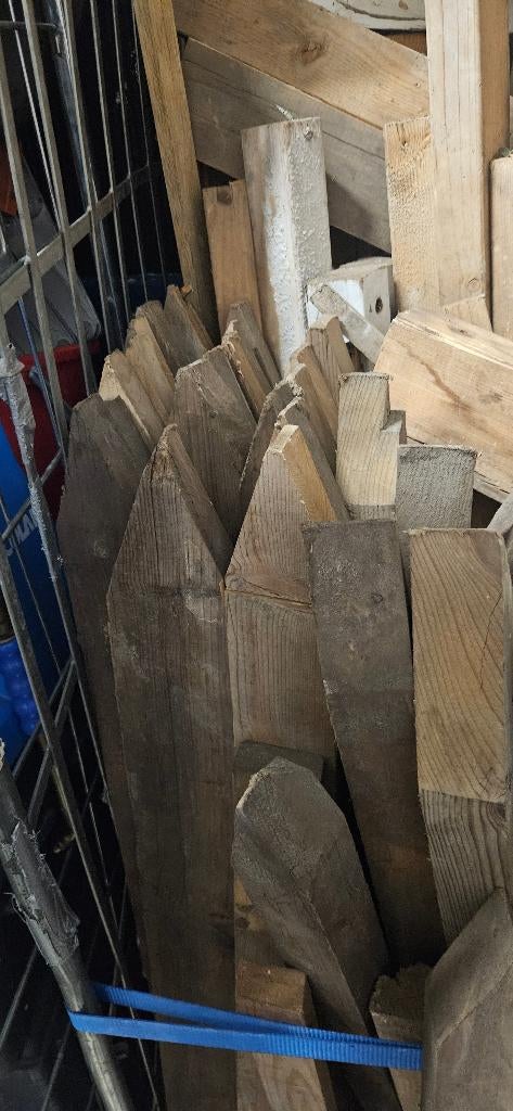 PIKET PALEN PARTIJTJE  € 40 WEG=WEG, Tuin en Terras, Palen, Balken en Planken, Ophalen, Zo goed als nieuw, Minder dan 180 cm, Palen