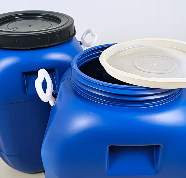 50 liter plastic vat met deksel en handvat, EU, Kunststof, Gebruikt, Met kraantje