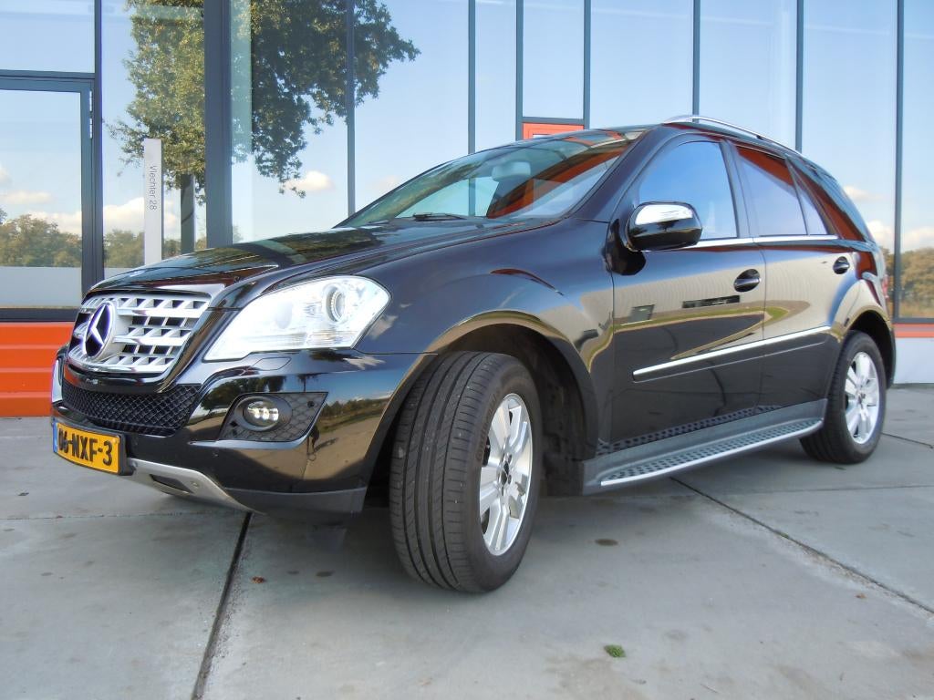 Mercedes-Benz M-Klasse 3.5 Ml350 4MATIC AUT 2010 Zwart, Automaat, Euro 5, Zwart, Zwart