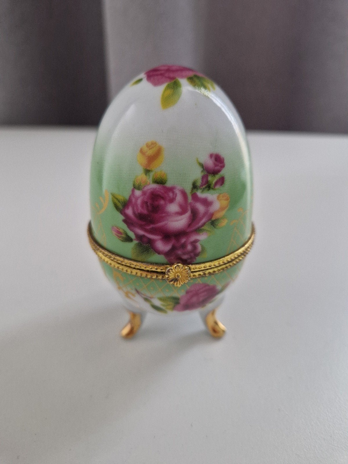 Vintage Porseleinen Ei Doosje met Rozen Decoratie, Ophalen