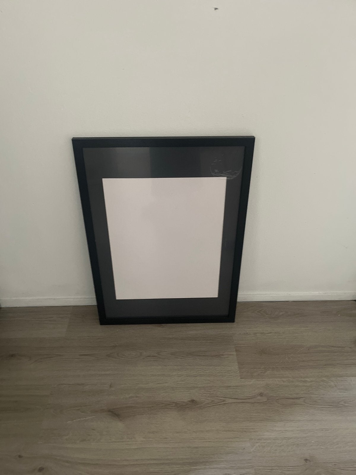 Zwarte fotolijst 50x70 cm nieuw, Ophalen, Zo goed als nieuw, Fotolijst, Hout