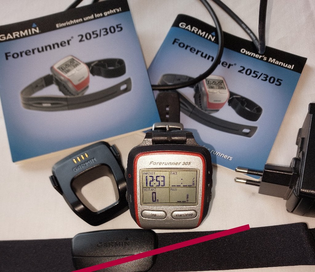 Forerunner 305 GPS met accessoires, Sport en Fitness, Ophalen of Verzenden, Gebruikt, Garmin, Waterdicht