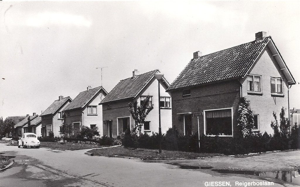 Giessen Reigerboslaan met Auto Kever jaren 1960, Verzenden, 1960 tot 1980, Ongelopen, Noord-Brabant