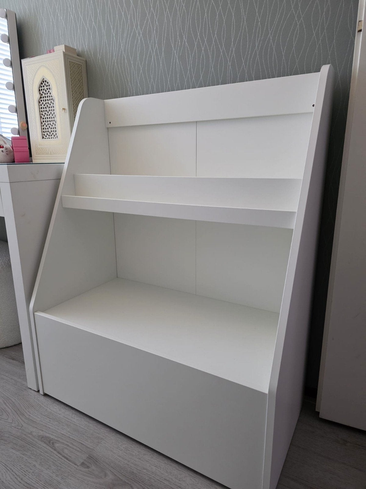 BERGIG Boekenkast met opbergruimte, wit, Ophalen, Met plank(en), Gebruikt, 100 tot 150 cm
