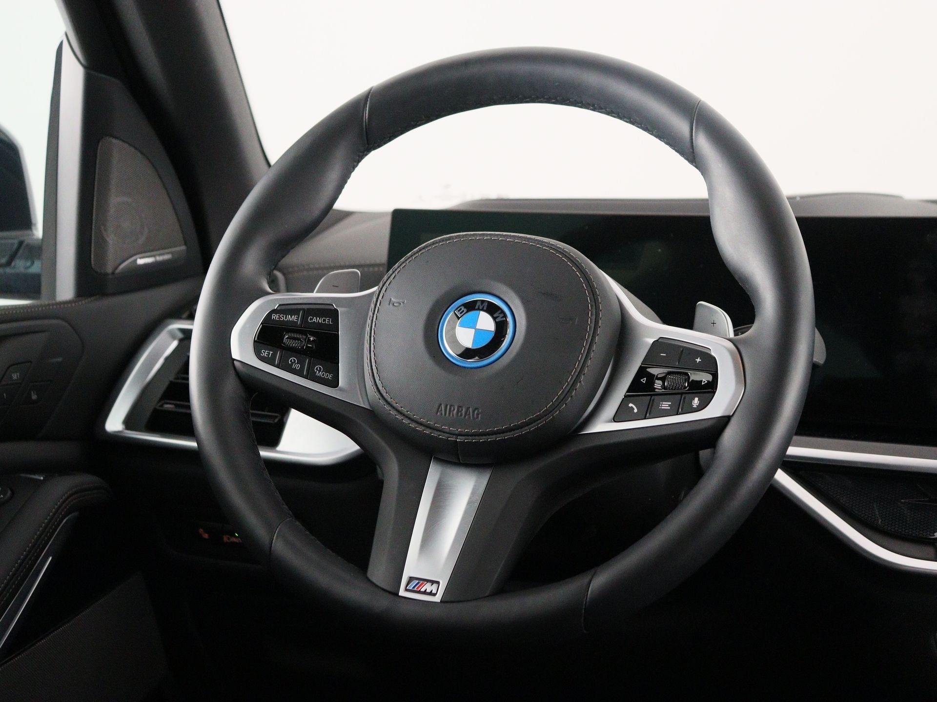 BMW X5 xDrive50e SoH 100% (bj 2025, automaat), Auto's, Gebruikt, 2395 kg, Met garantie (alle), Blauw