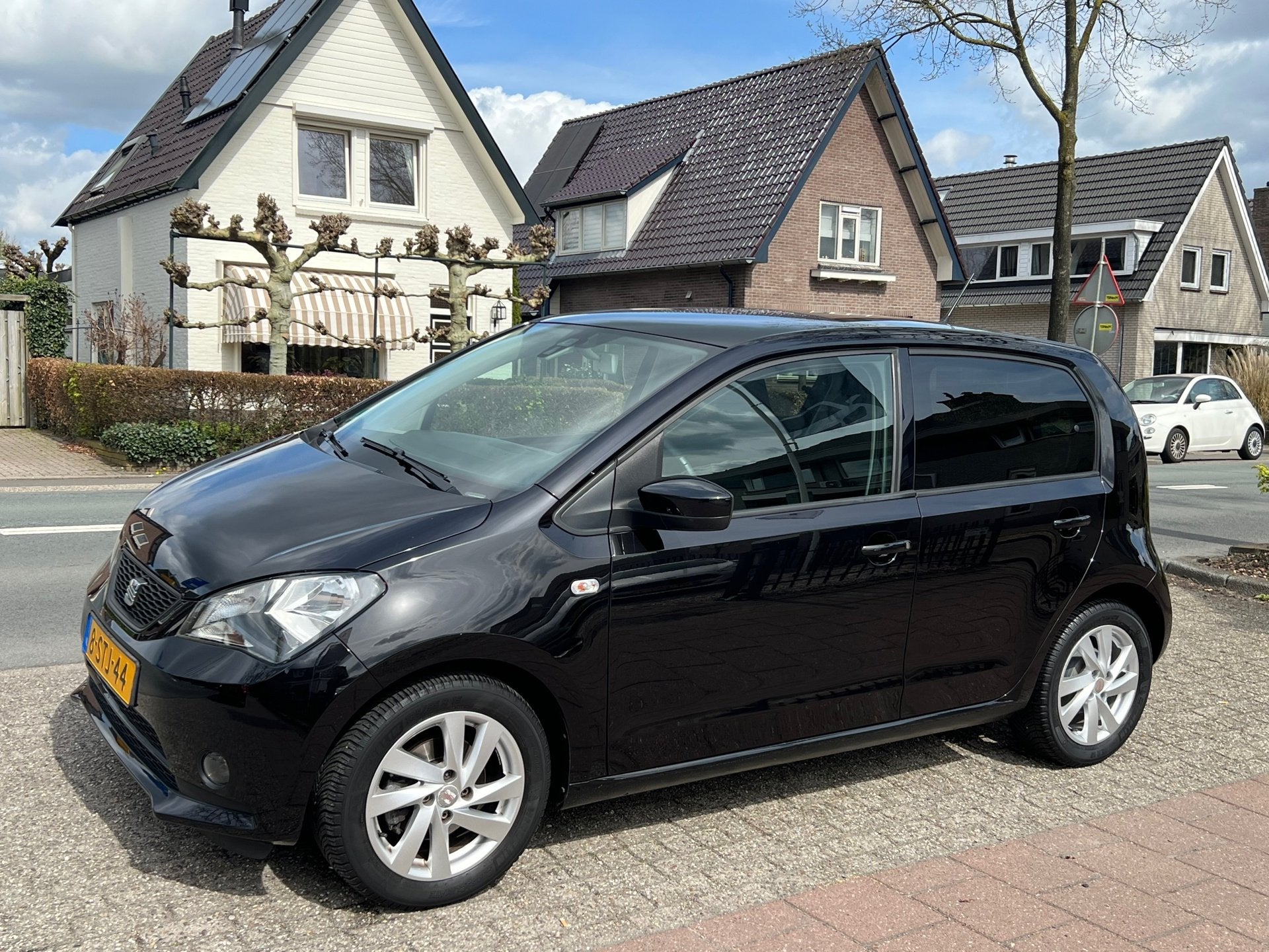 Seat Mii 1.0 Sport 79.000 km NL-AUTO-NAP, Voorwielaandrijving, Stof, Gebruikt, Zwart
