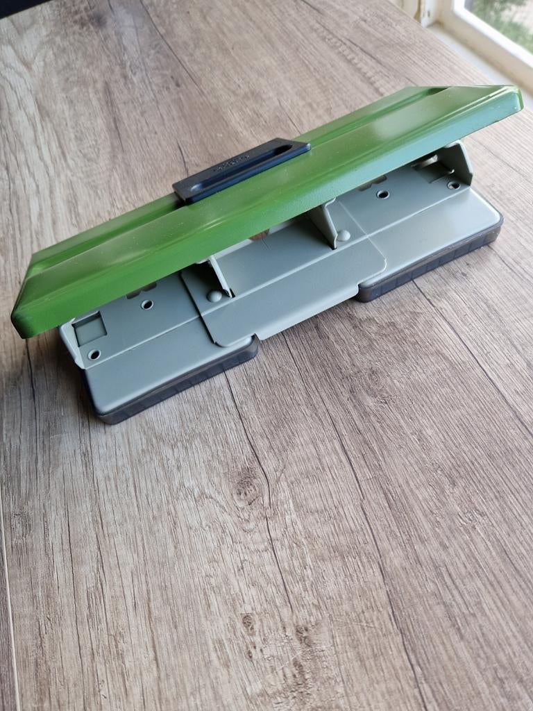Vintage groene Leitz Perforator, Ophalen of Verzenden