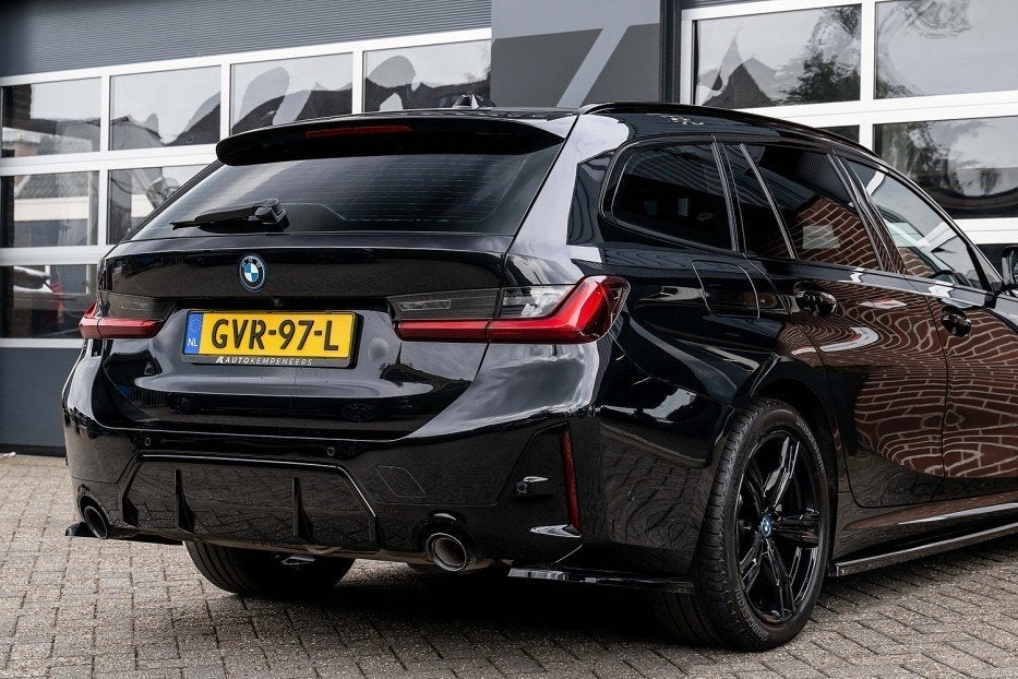 BMW 3 Serie 330 330e Touring M Sport | Maxton | ACC | Trekha, Auto's, BMW, 1998 cc, Zwart, 4 cilinders, Alcantara