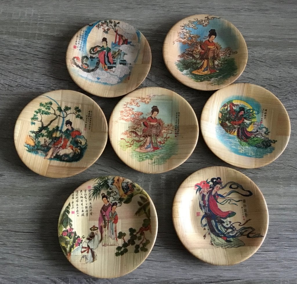 Zeven Chinese bamboe schaaltjes/onderzetters, Ophalen of Verzenden, Glasonderzetter, Gebruikt, Overige materialen