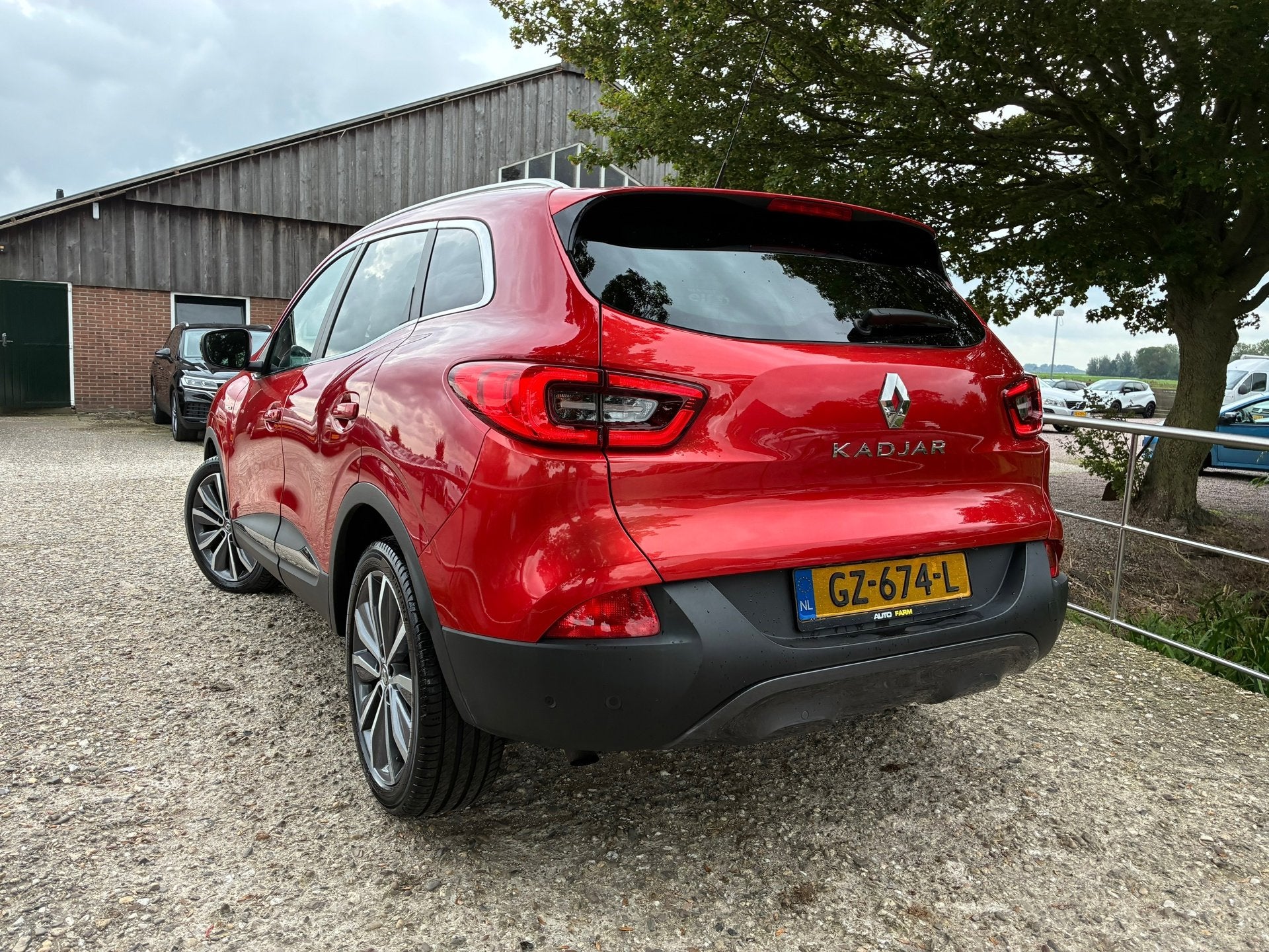 Renault Kadjar 1.2 TCe Bose | Leder + Pano + Key-less + Clim, Auto's, Voorwielaandrijving, Kadjar, Gebruikt, 4 cilinders