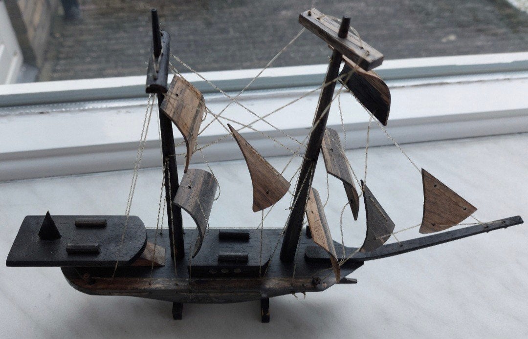 Zeilboot houtsnijwerk Voor €65, Antiek en Kunst, Ophalen of Verzenden, Hout, Houtsnijwerk