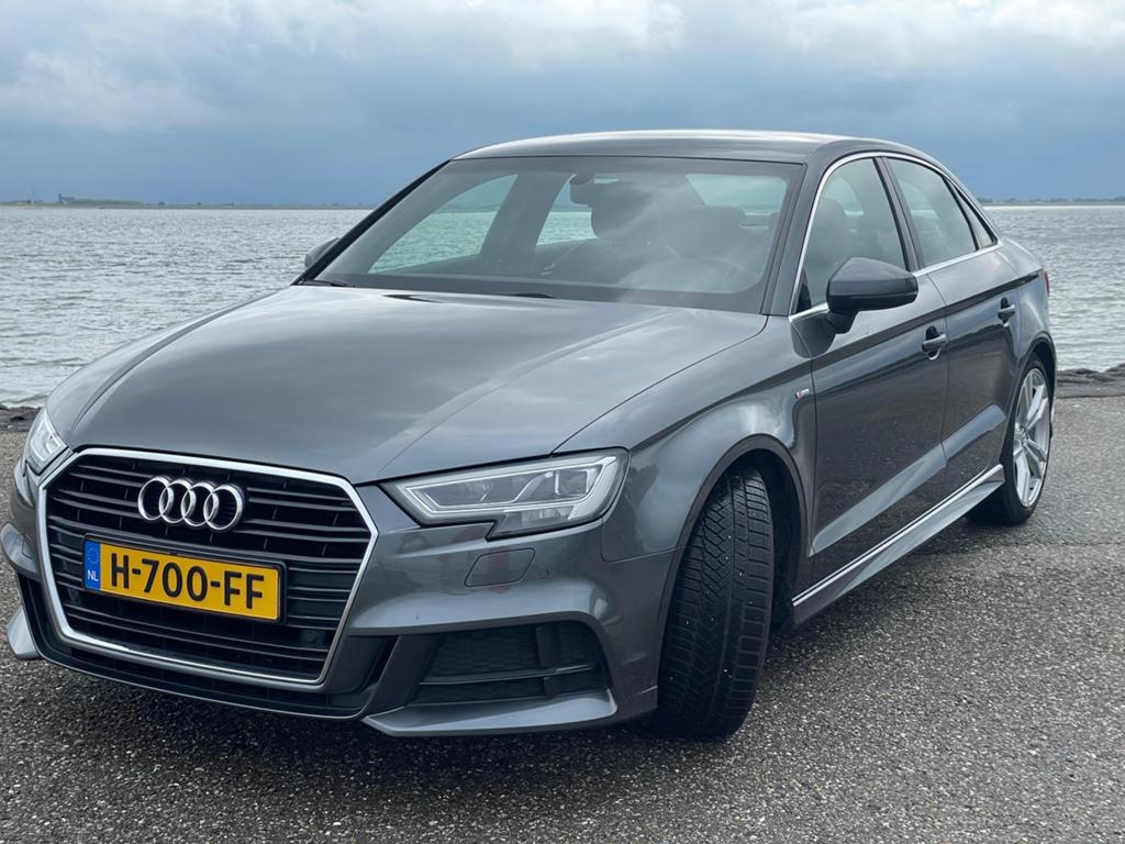 Audi A3 35 Tfsi 150pk S Tronic 2020 Grijs, Auto's, 15 km/l, 1498 cc, 4 cilinders, Origineel Nederlands