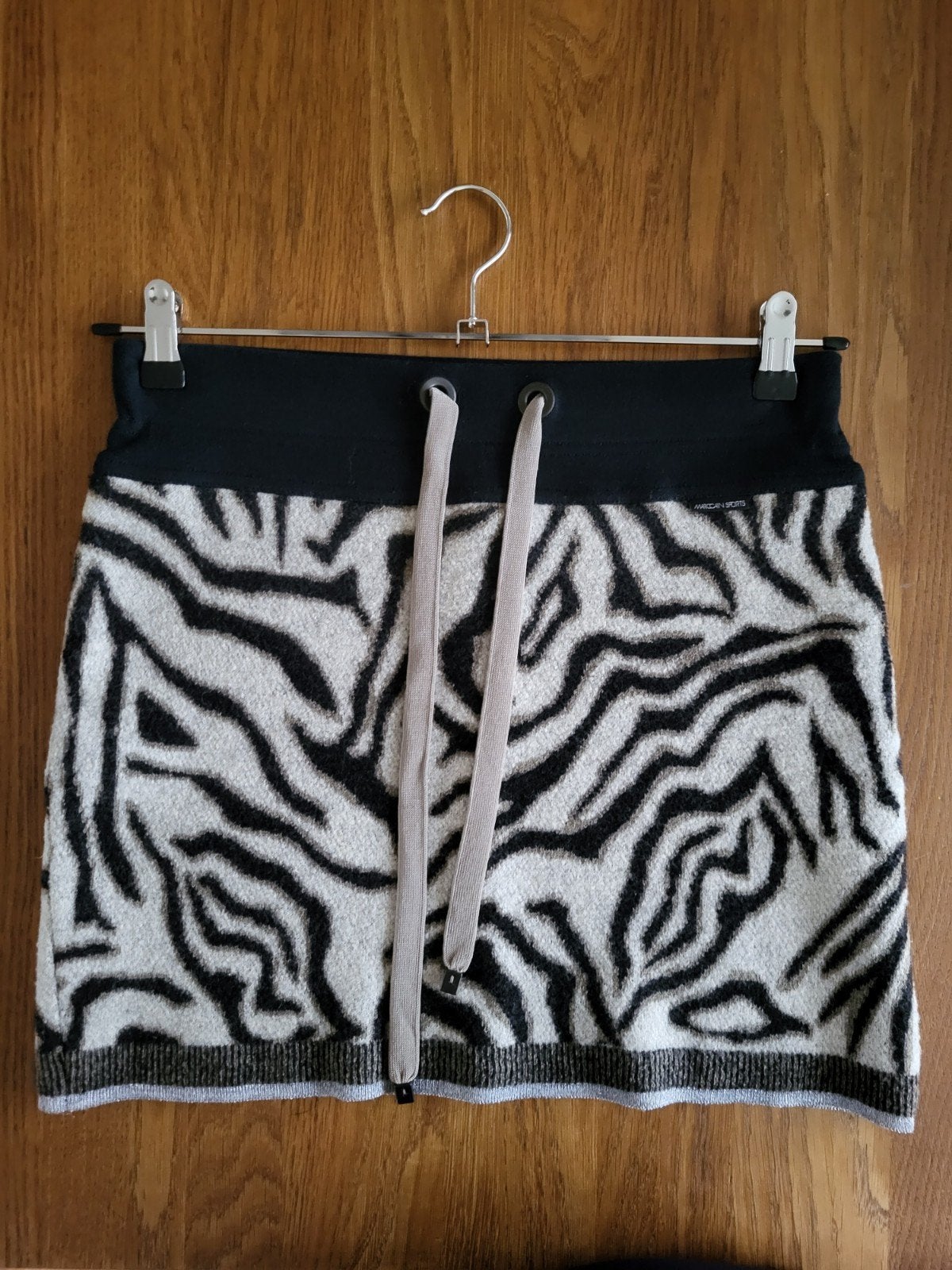 Marc Cain Sports Zebra Print Minirok - Maat N2 (M), Kleding | Dames, Maat 38/40 (M), Zwart, Ophalen of Verzenden, Zo goed als nieuw