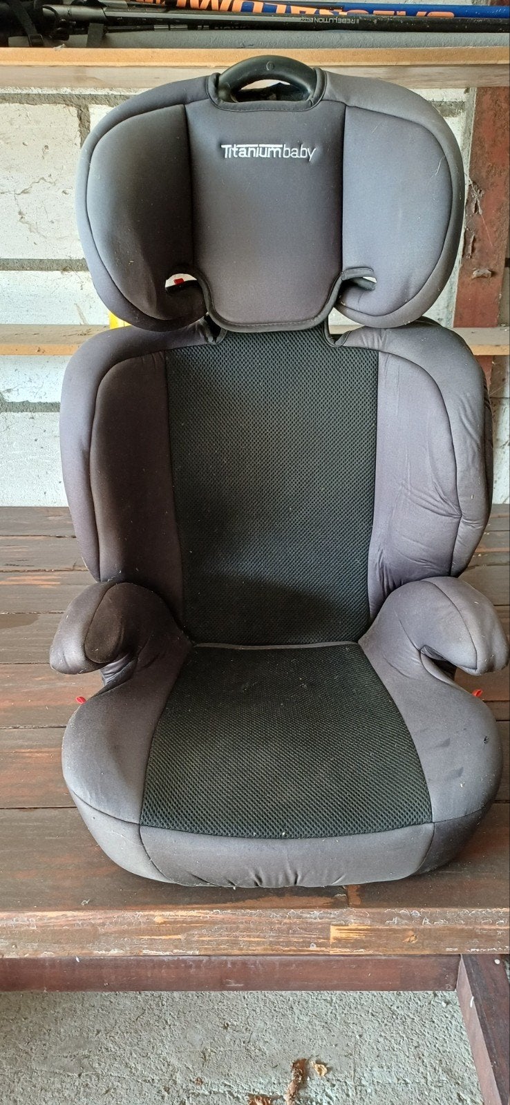 Titaniumbaby kinderzitje auto - Gebruikt, 15 t/m 36 kg, Verstelbare rugleuning, Ophalen, Overige merken