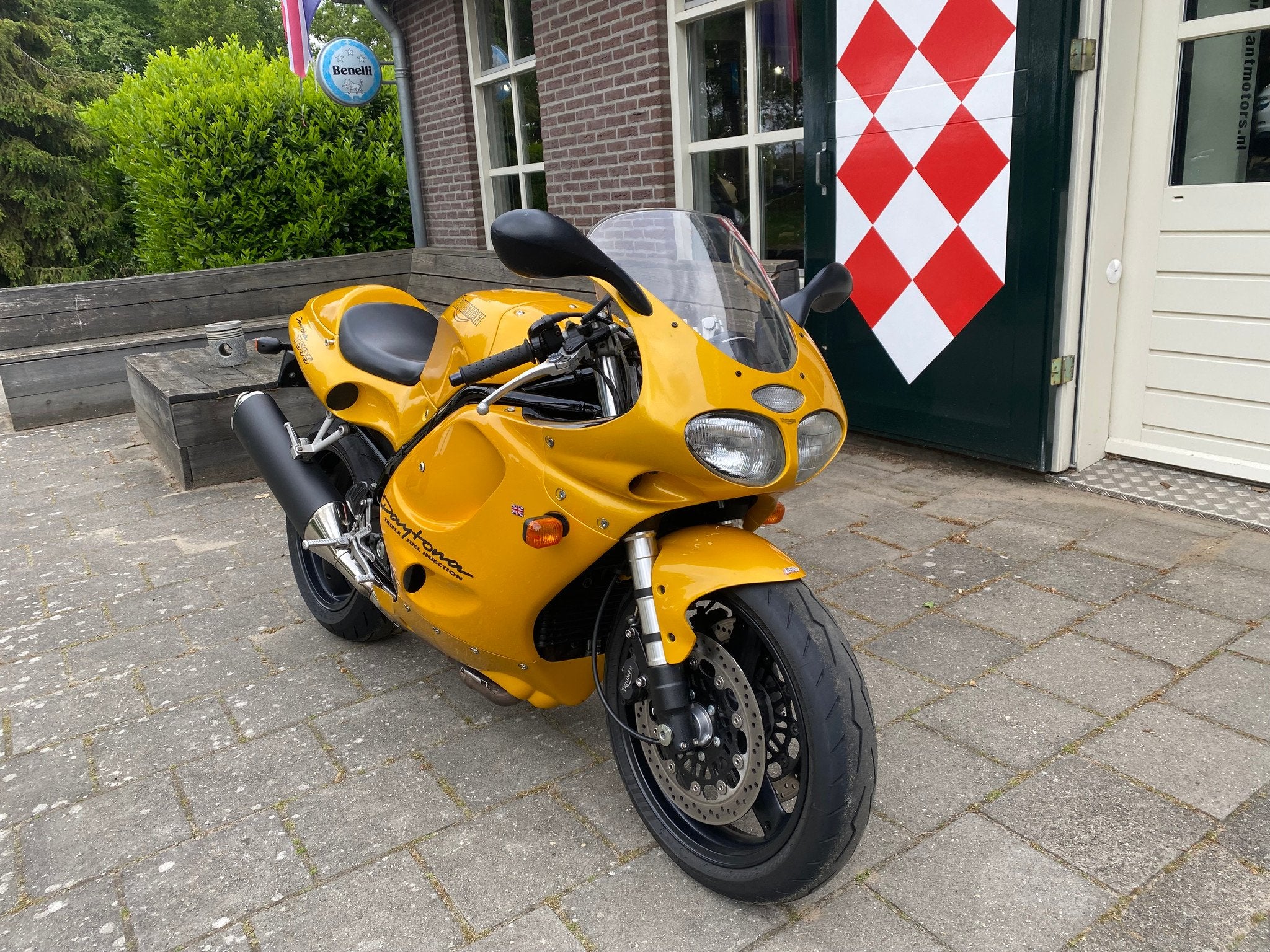 Triumph DAYTONA T595 (bj 1997), Motoren, Triumph Motorcycles Ltd., After.sales@triumph.co.uk, Super Sport, Normandy Way
LE10 3BZ  Hinckley, GB