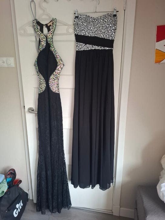 Strapless avondjurk met stenen, zwart maat 38, Ophalen, Zo goed als nieuw, Zwart, Onder de knie