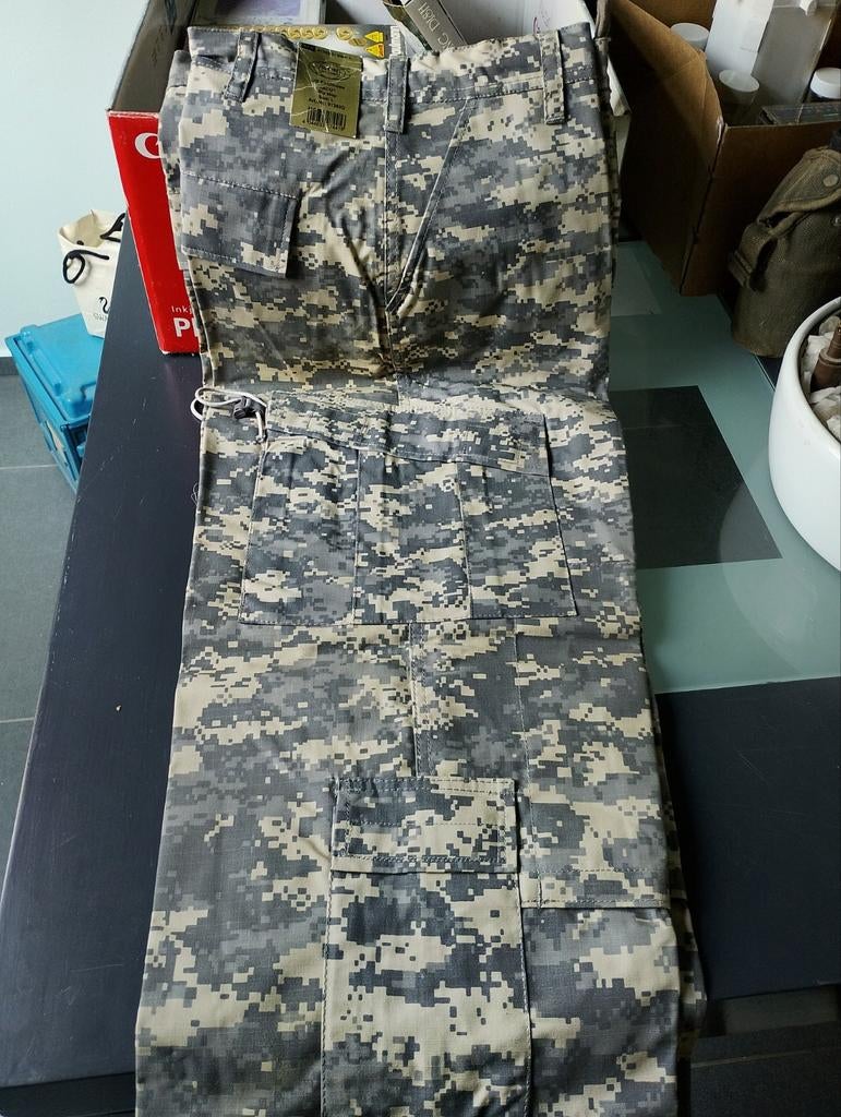 Camo broek, Maat 52/54 (L), Mfh, Nieuw, Ophalen of Verzenden