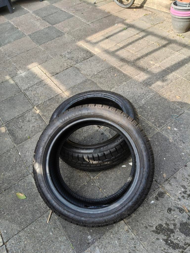 Pirelli Winterbanden 205/50 R17 93H M+S, Auto-onderdelen, Ophalen of Verzenden, Gebruikt