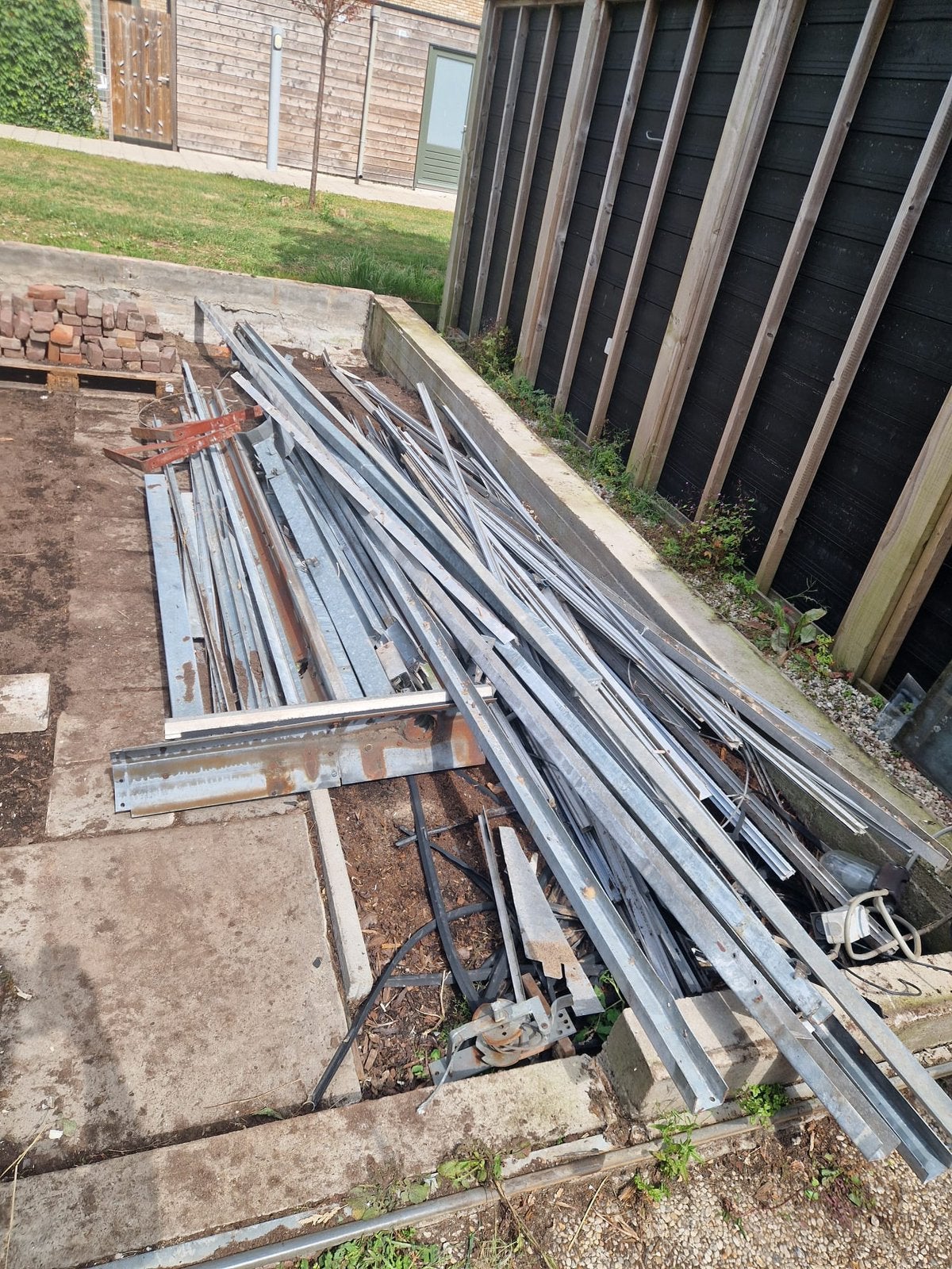 Oud ijzer (rvs en aluminium), Ophalen, Gebruikt, IJzer