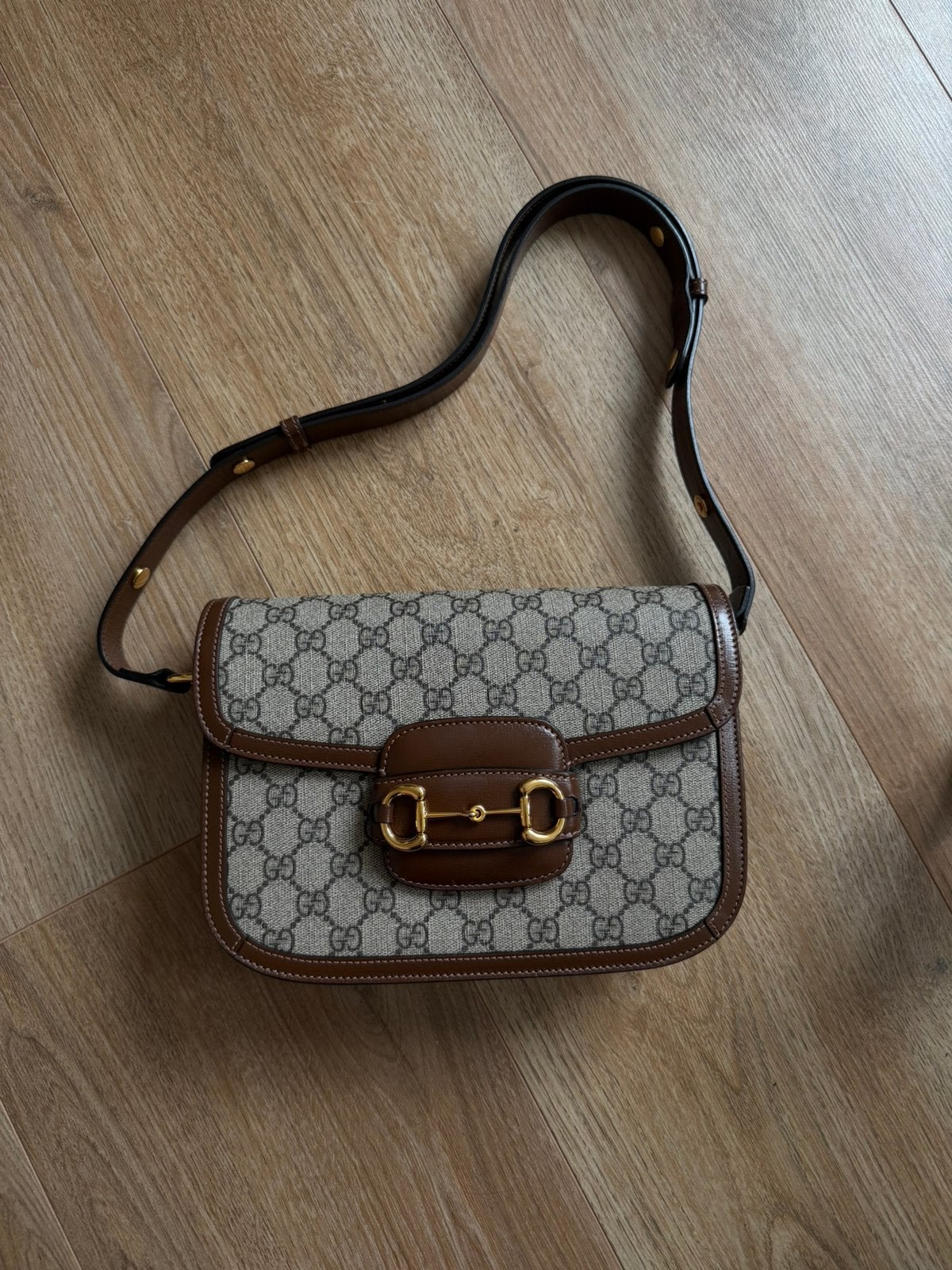 Gucci Horsebit 1955 Shoulder Bag | Authentiek | Bon aanwezig, Sieraden, Tassen en Uiterlijk, Tassen | Schoudertassen, Ophalen
