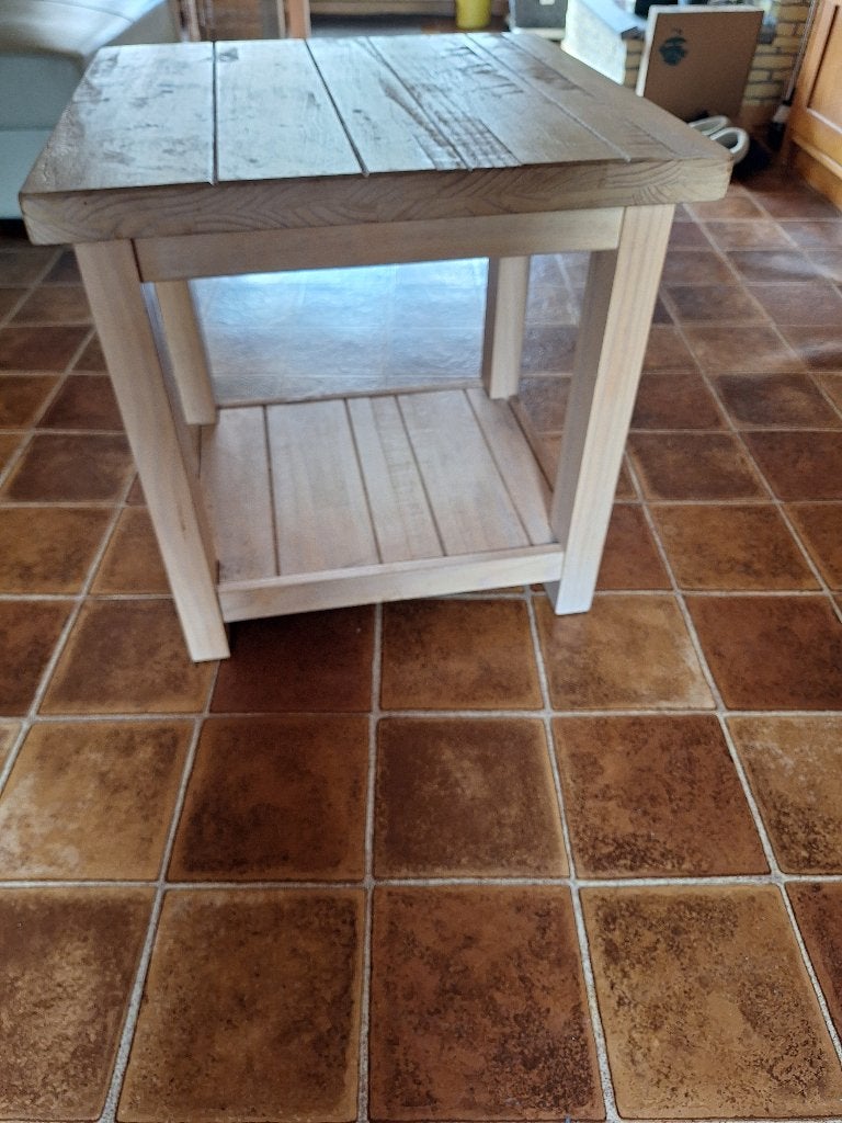 2 bijzet tafels, Huis en Inrichting, Tafels | Bijzettafels, Gebruikt, Vierkant, 55 tot 75 cm, Hout