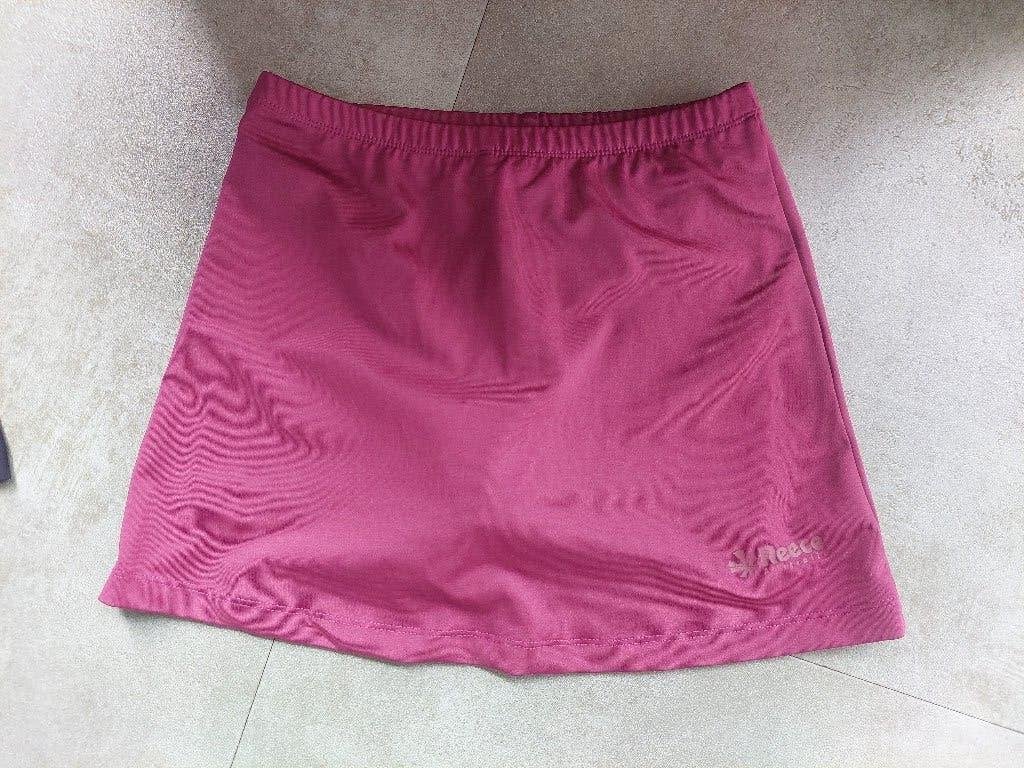 Bordeaux rood hockeyrokje van Reece maat xs, Ophalen of Verzenden, Gebruikt, Kleding