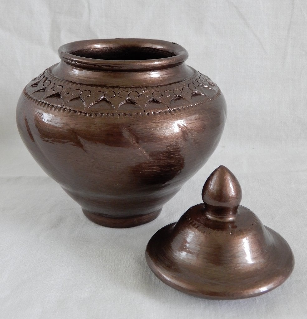 Urn Brons kleur Reliëf ( Verdeel urn ), Ophalen of Verzenden, Nieuw, Steen/keramiek, Klassiek