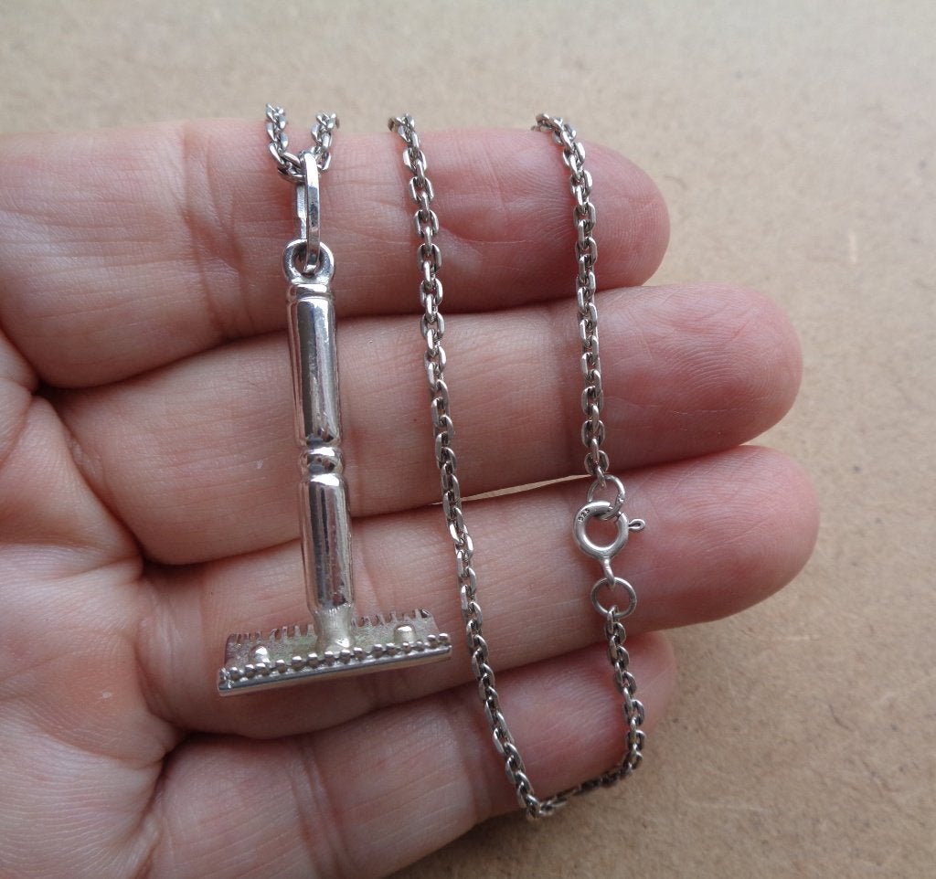 zilveren ketting met zilveren scheermes [603], Met hanger, Verzenden, Zo goed als nieuw, Zilver