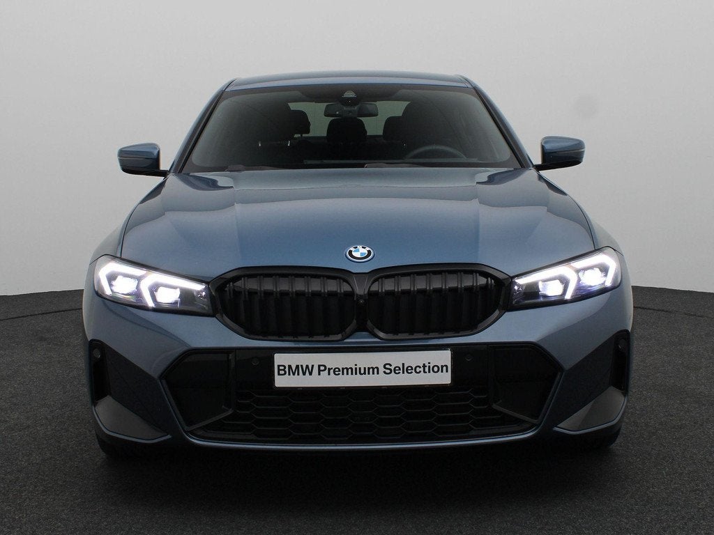 BMW 3 Serie Sedan 330e M Sportpakket Pro | Innovation Pack |, Auto's, BMW, Automaat, 1998 cc, Gebruikt, 4 cilinders