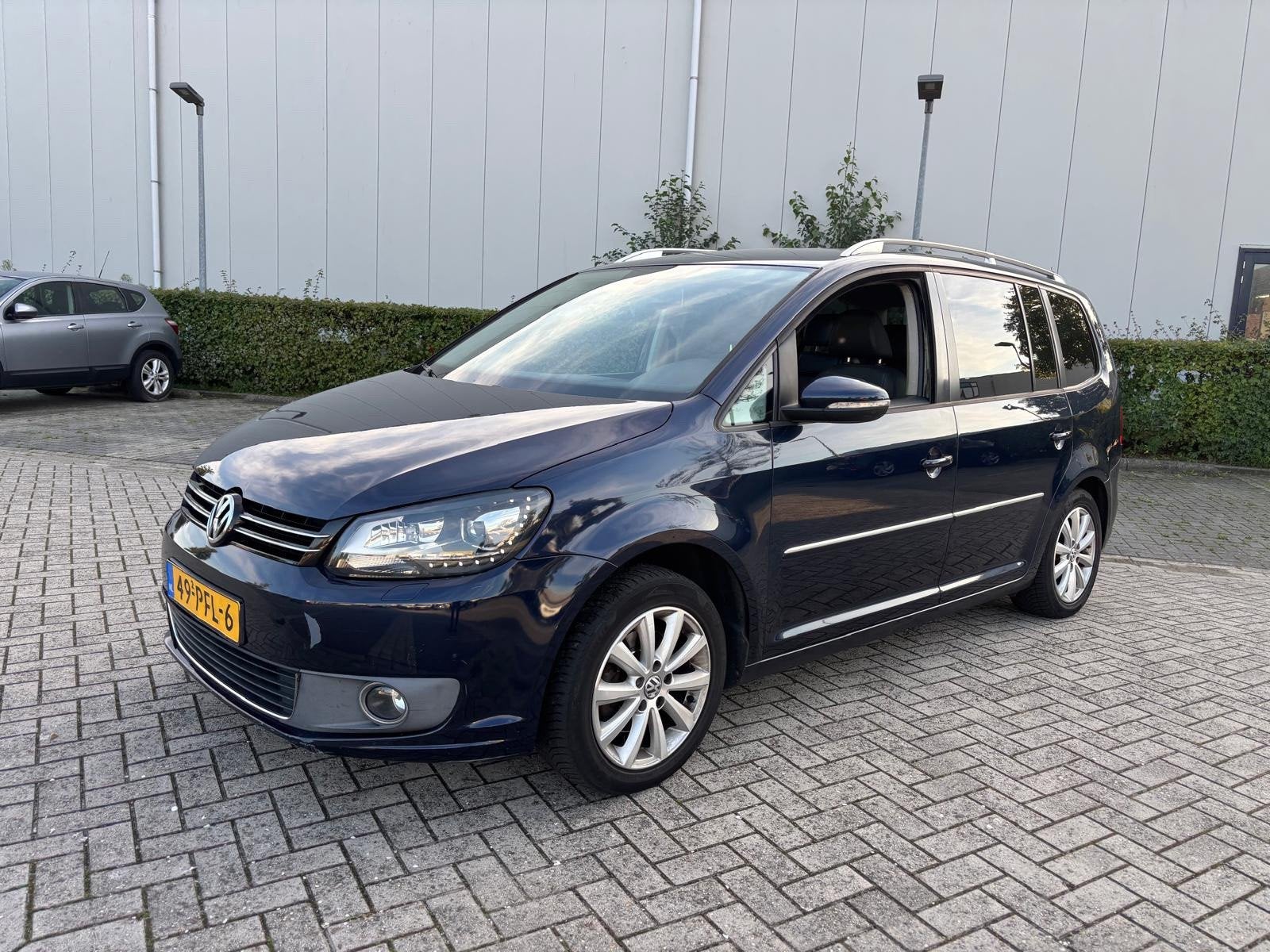 Volkswagen Touran 1.4 TSI Highline, Euro 5, 15 km/l, Gebruikt, Zwart