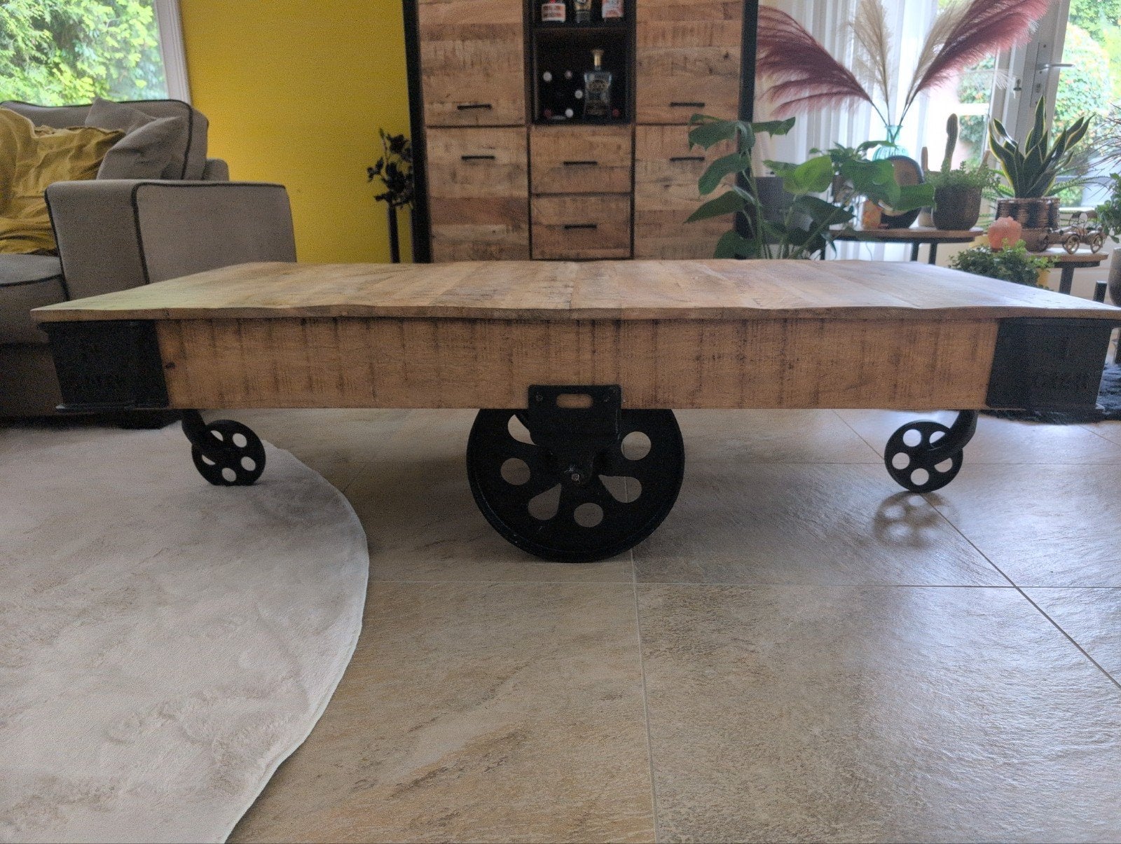 Grote industriële salontafel van mangohout 160x80x44 cm, Ophalen of Verzenden