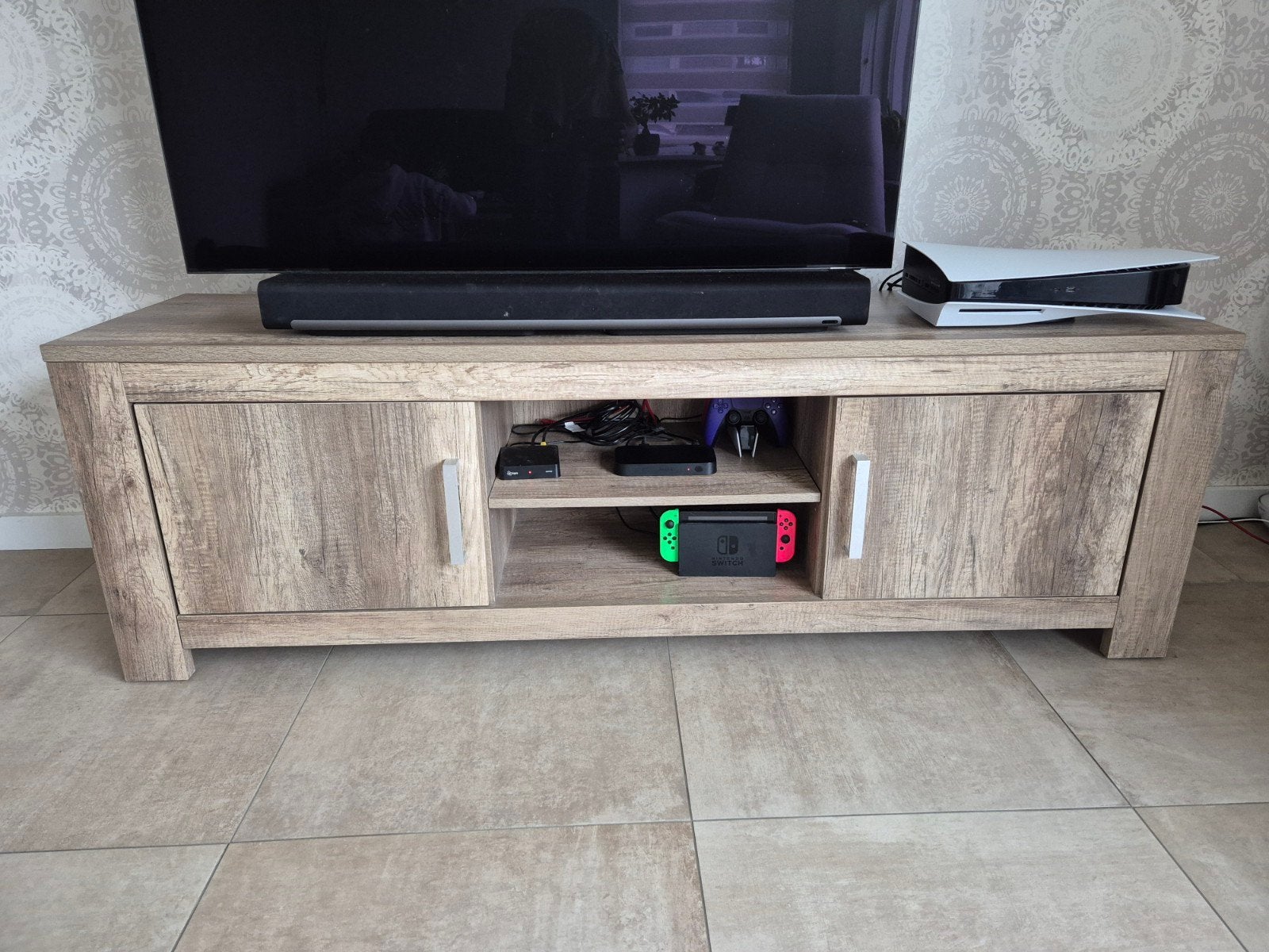 TV-meubel met opbergruimte, Ophalen, Modern, functioneel, 150 tot 200 cm, Zo goed als nieuw