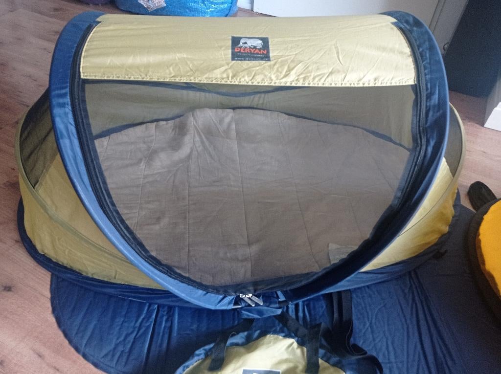 Deryan BabyBox baby tentje Campingbedje + matras, Ophalen of Verzenden, Gebruikt, Reisbedje