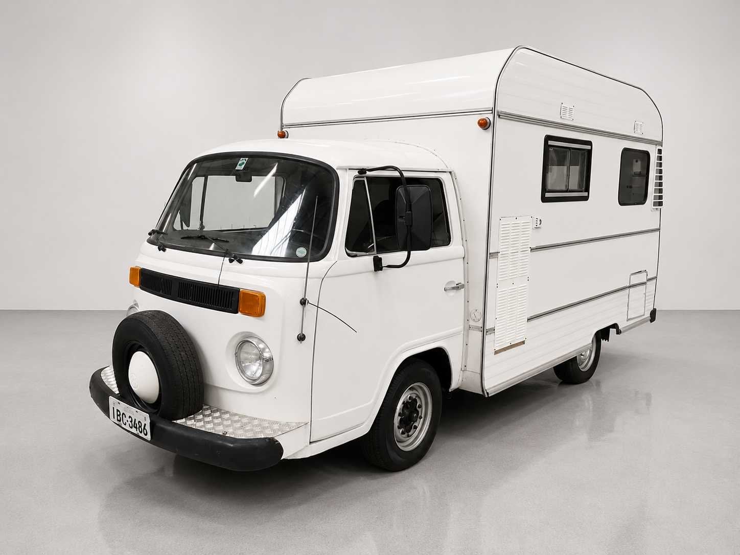 1977 Volkswagen T2 Jurgens Autovilla Snail Camper | Classic, Auto's, Oldtimers, Overige carrosserieën, Volkswagen, Bedrijf, Handgeschakeld