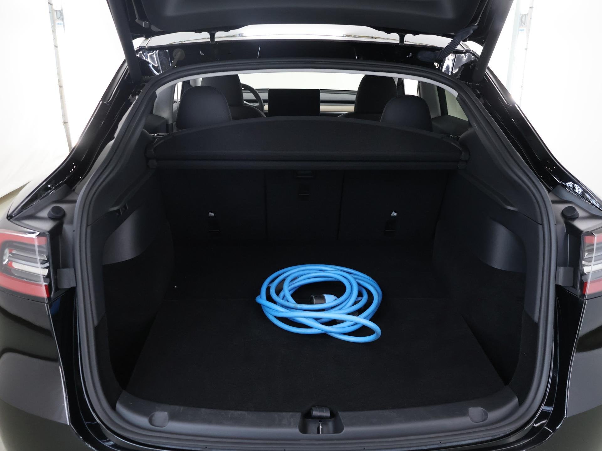 Foto 33 van Tesla Model Y RWD 58 kWh | Panoramadak | 360° Camera | Stoe
