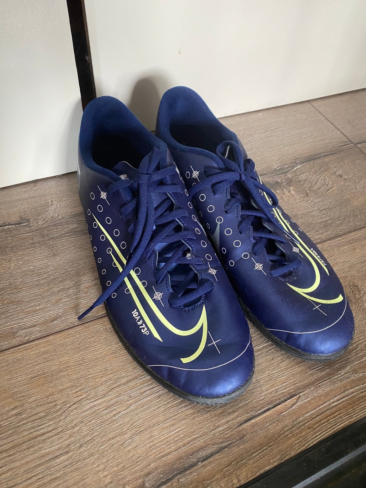 Nike zaalschoenen 44, Schoenen, Maat L, Ophalen of Verzenden, Zo goed als nieuw